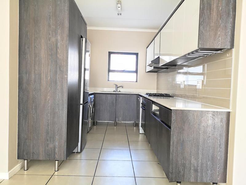 To Let 2 Bedroom Property for Rent in Sandown Western Cape